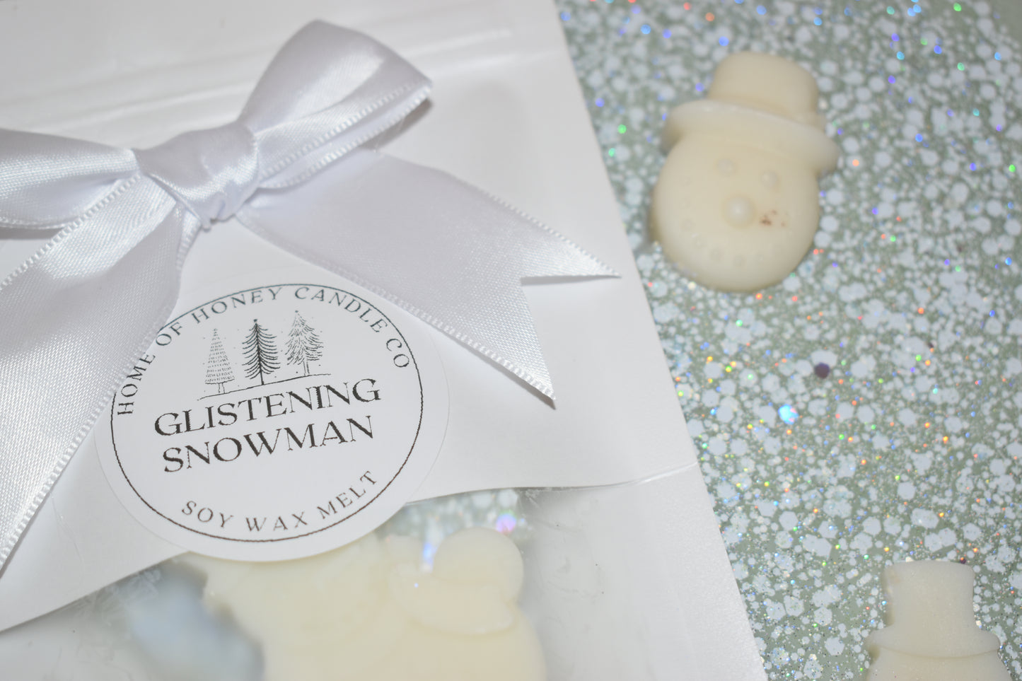 Glistening snowman brittle