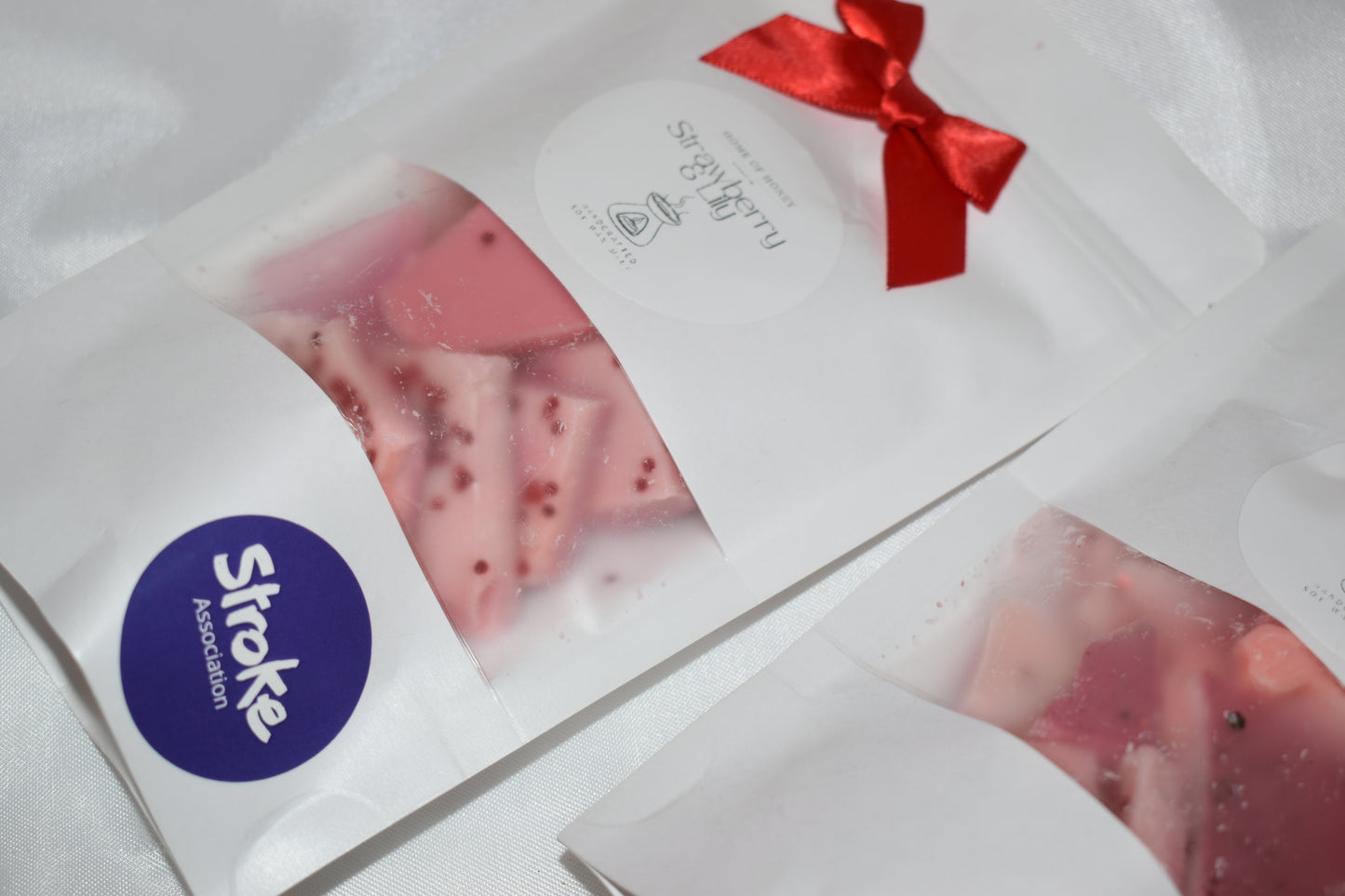 Red ribbon brittle