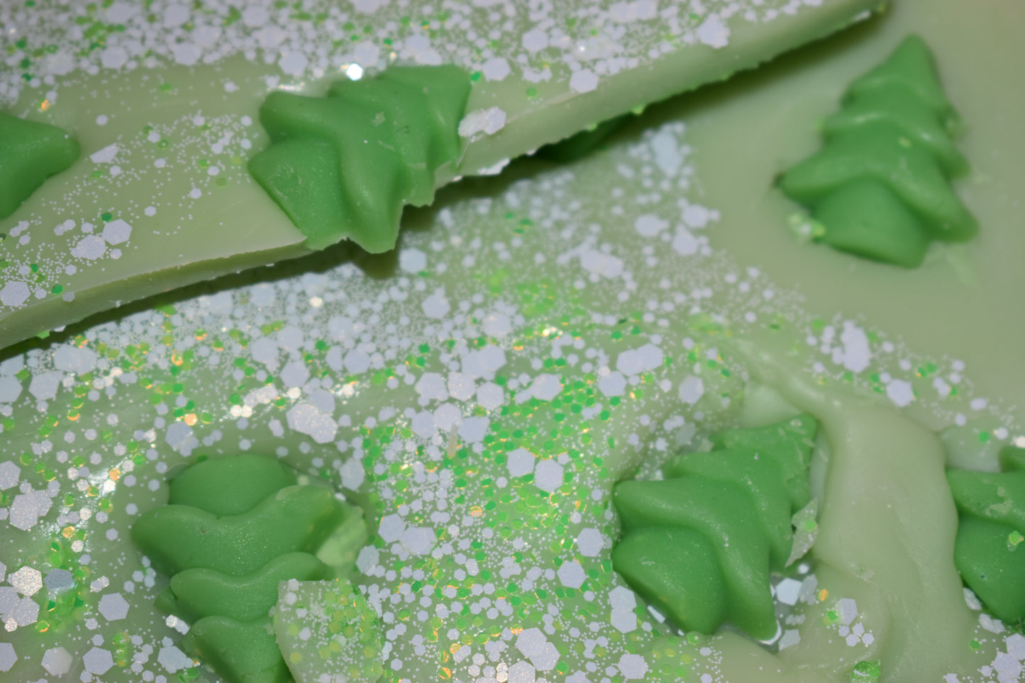 Christmas tree brittle