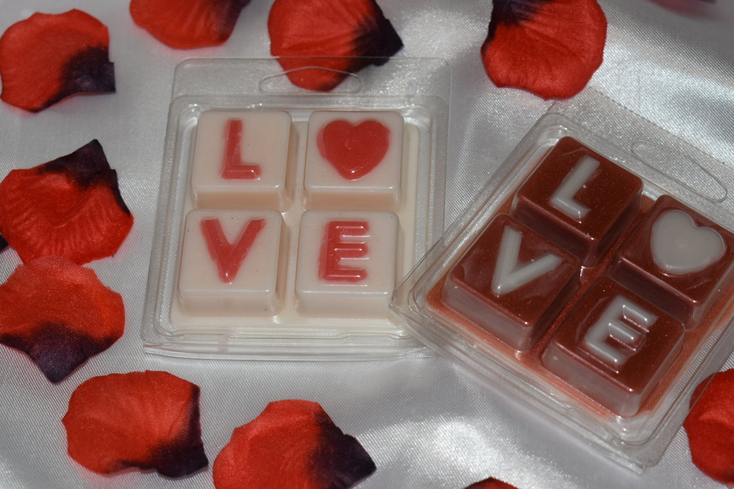 Valentines Love clam shells